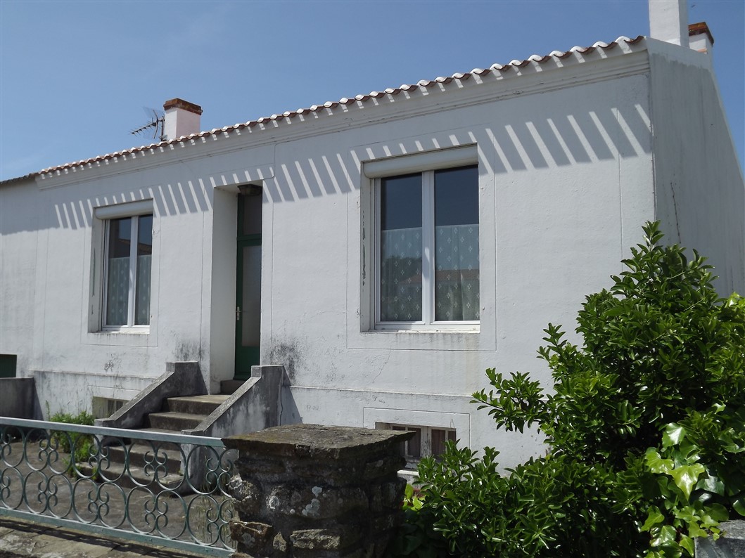 Prix : 227 700 € 
